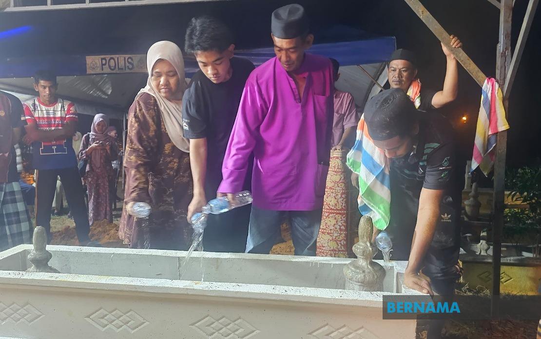 Young Police Constable Muhammad Raimi Laid to Rest Following Electric Shock Tragedy in Sabah