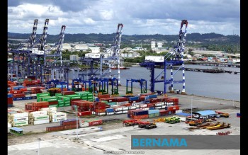 Malaysia's Export Growth Forecast Surges to 26.2% as Electronics and Commodities Lead Recovery