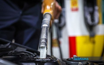 Malaysia's Fuel Subsidies Could Hit RM3.5 Billion Monthly If Oil Prices Hold at US$90