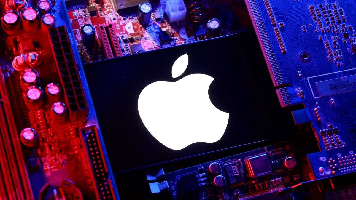 Apple Surges Past Expectations as iPhone Sales Jump 22 Per Cent