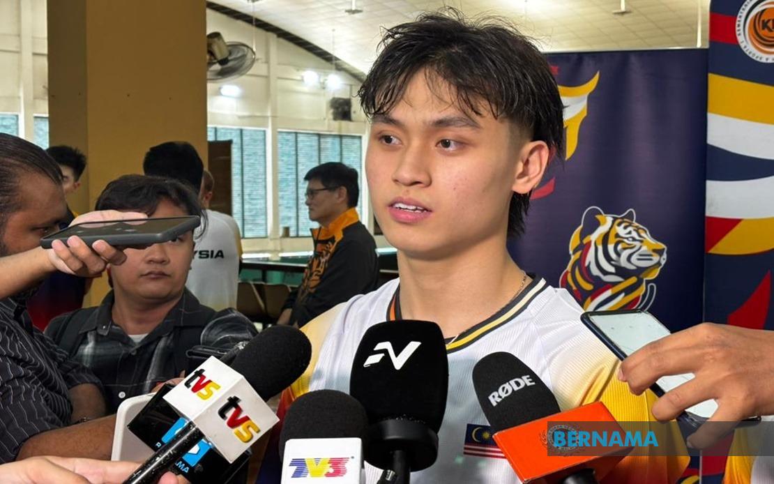 Low Wa Sern Claims First SUKMA Gold in Squash as Mentorship Pays Off