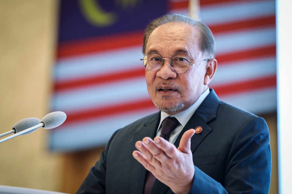 Anwar Expresses Gratitude for Support as Parliament Prepares for Tabung Haji Royal Commission Report