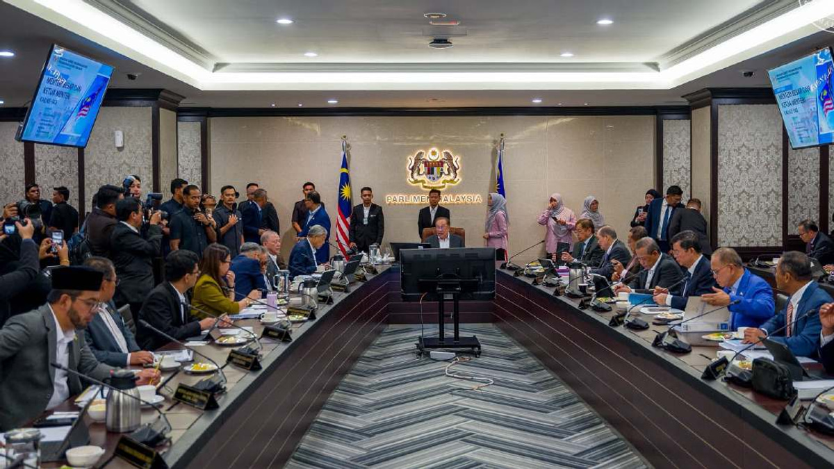 PM Leads Economic Revival Push at 149th Menteris Besar and Chief Ministers Meeting