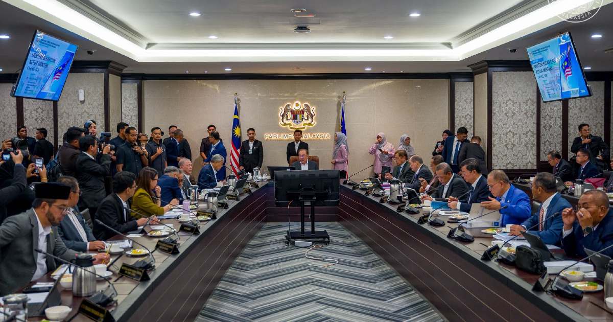 PM Leads Economic Revival Push at 149th Menteris Besar and Chief Ministers Meeting