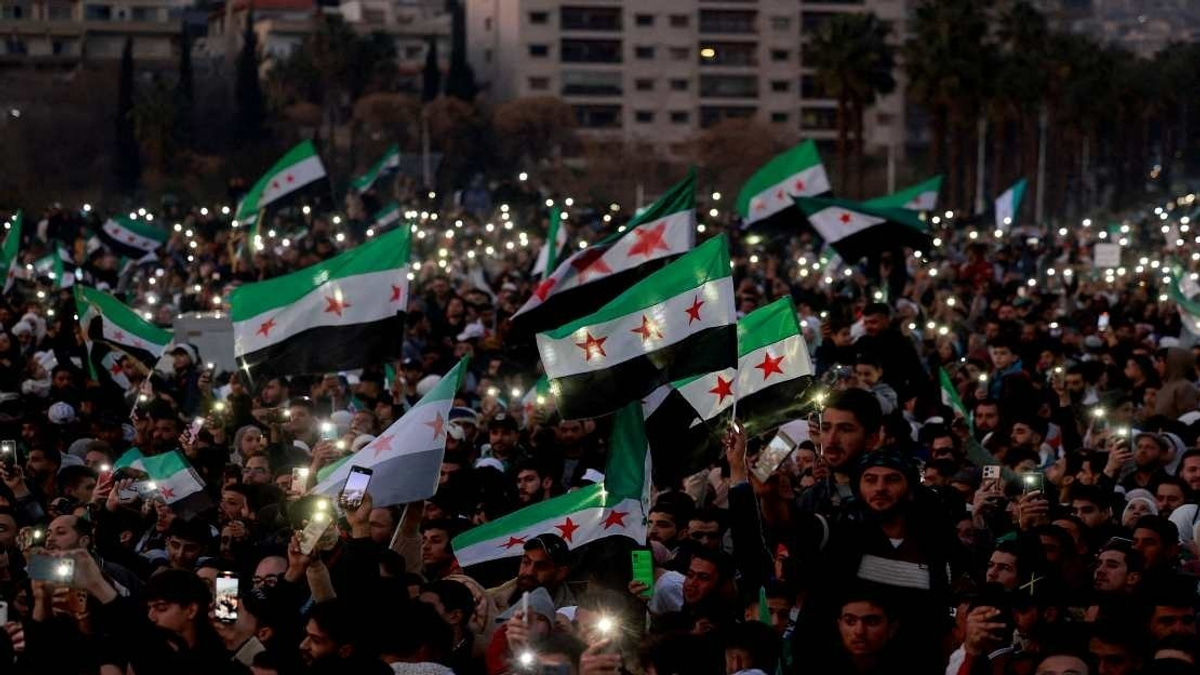 Israeli Artillery Strikes Southern Syria as Border Tensions Persist Post-Assad