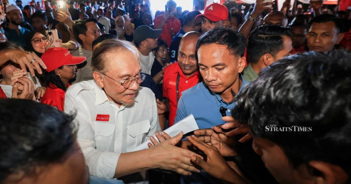 Anwar Rejects Early Election Calls, Insists Unity Government Has Electoral Mandate