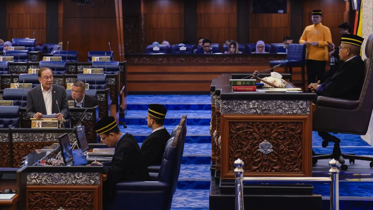 EC to take action against caretaker governments making financial commitments, PM says