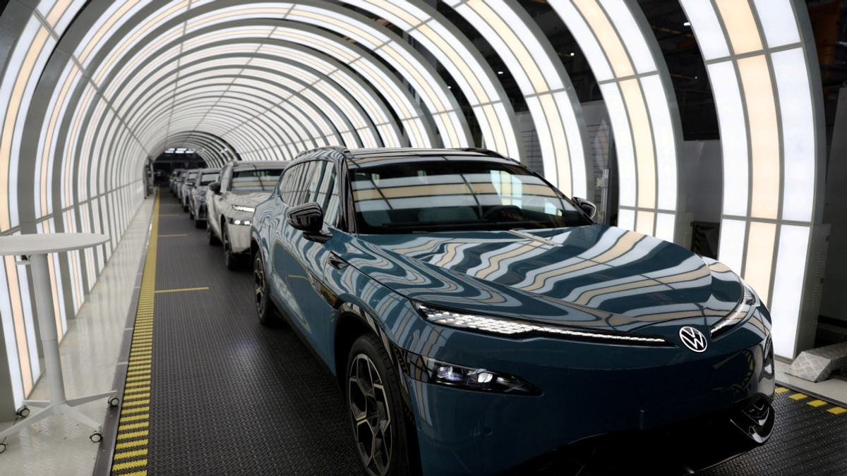 EU Tariffs Reshape Global EV Supply Chain, Pushing Western Makers Back to Europe
