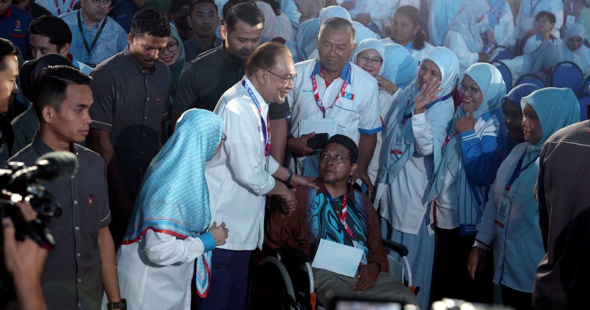 Anwar pushes Cabinet toward new state-owned enterprise governance law