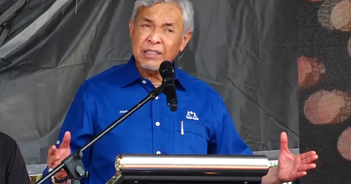 Zahid urges party to move past Puad's criticism of BN slate in Johor race