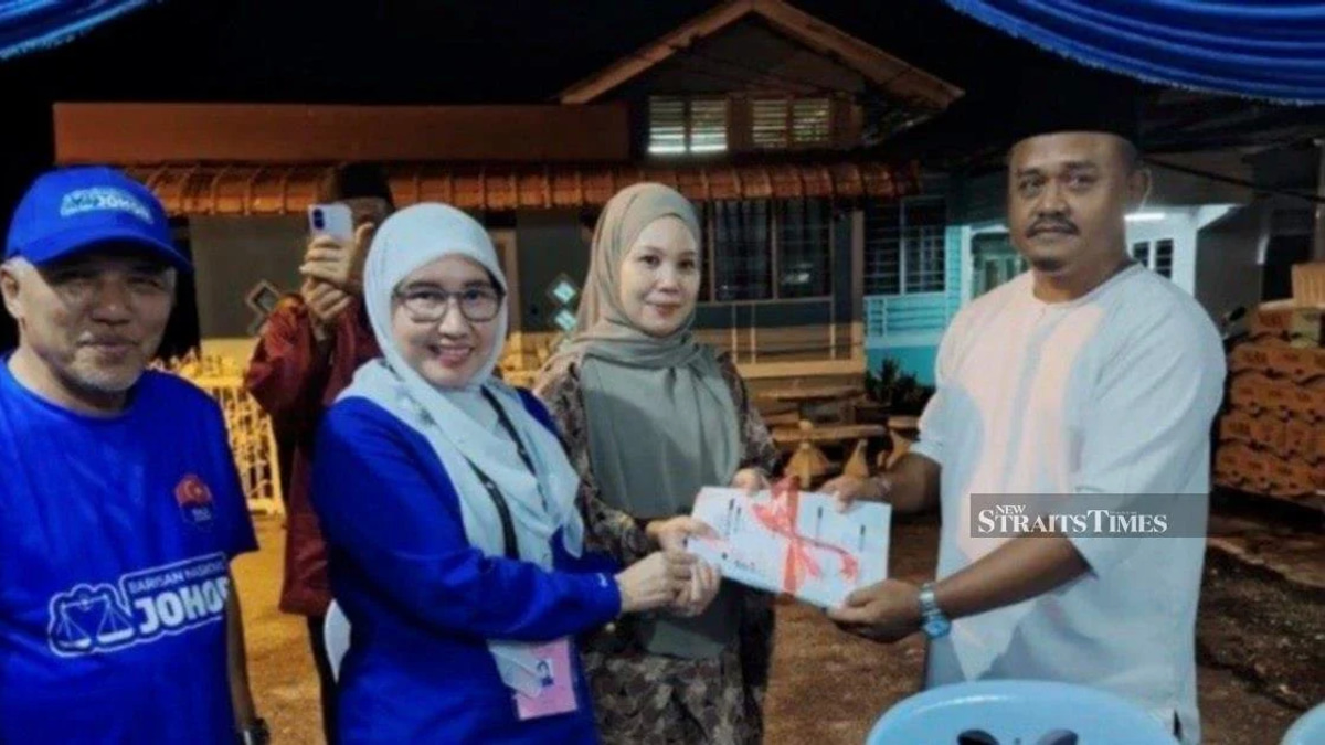 Umno gains 200 defectors as Johor election looms