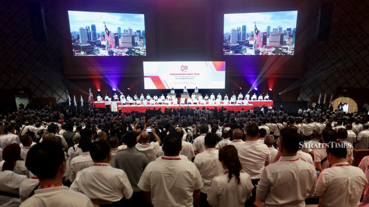 DAP Votes to Stay in Cabinet Through End of Current Parliamentary Term