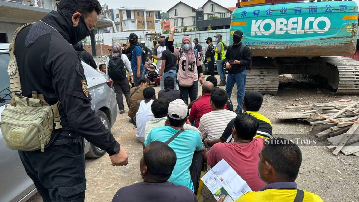 528 foreign workers arrested in nationwide construction site crackdown