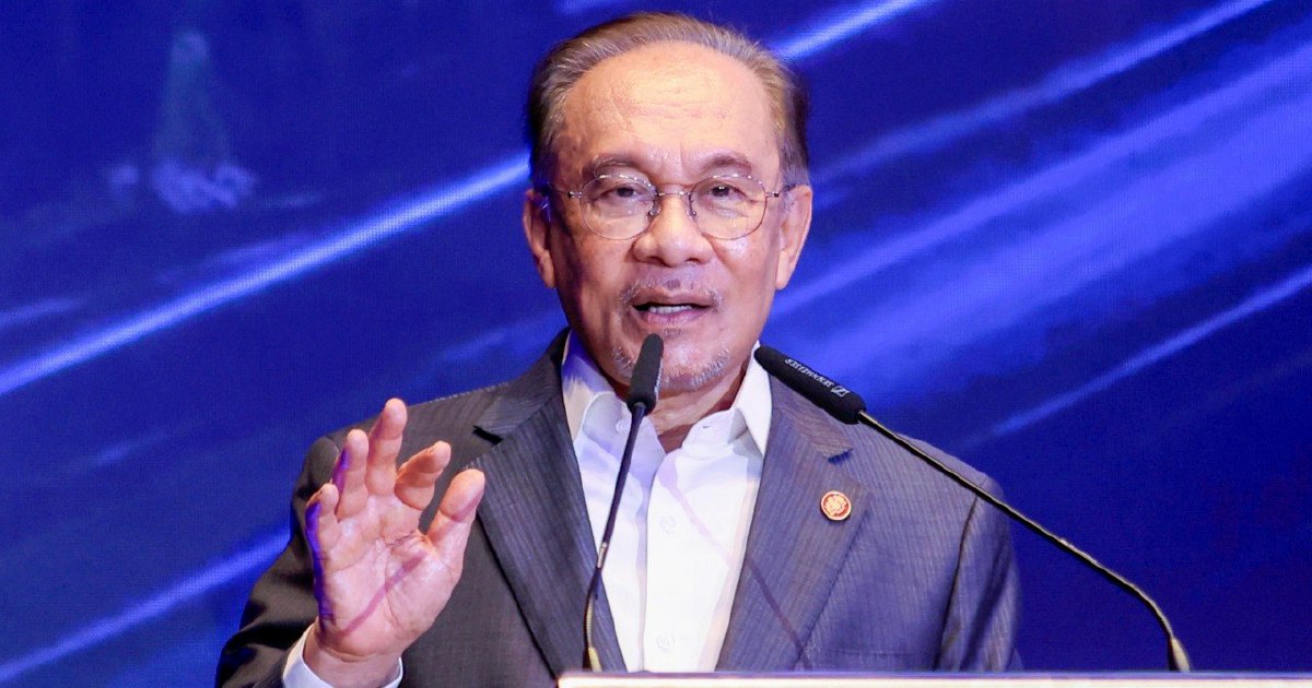 PM Anwar Ibrahim Undergoes Health Assessments in Two-Day Medical Review