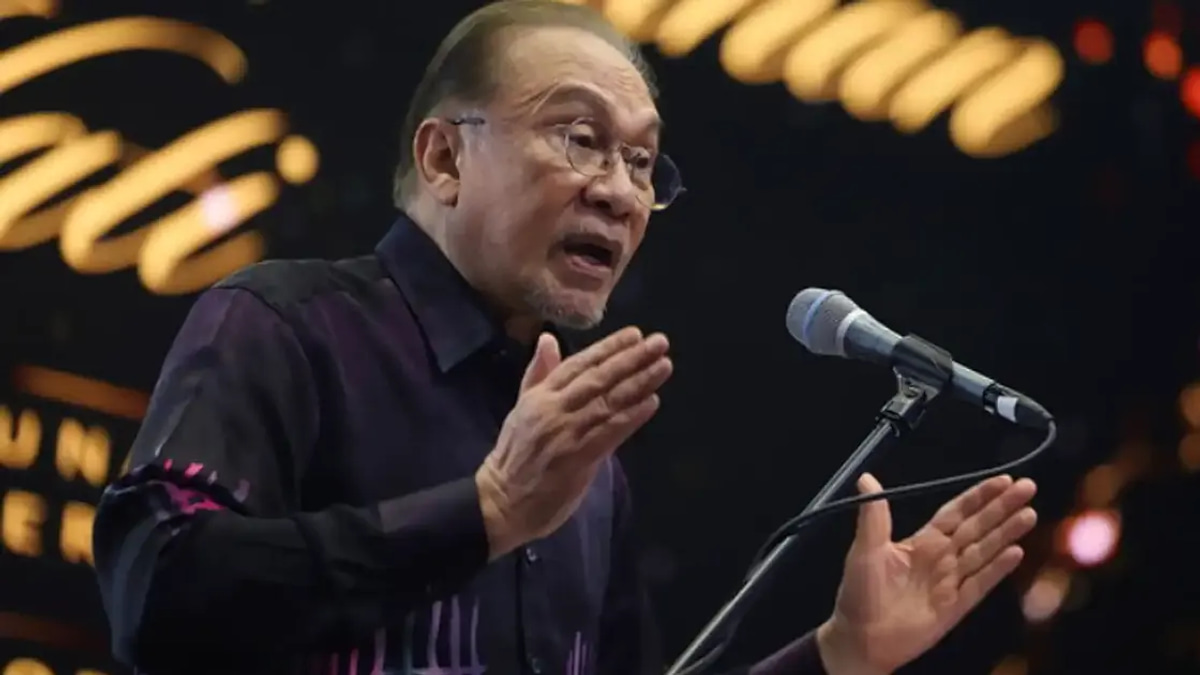 Anwar Urges Malaysians to Reject Divisive Rhetoric as Nation Embraces Pluralism