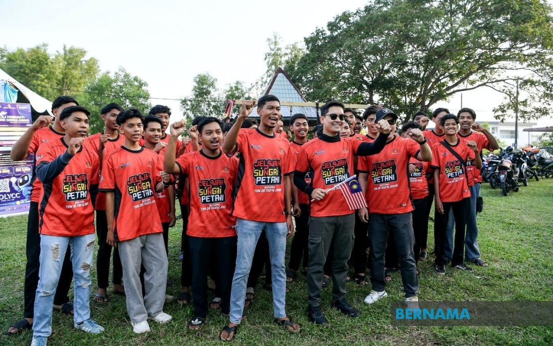 Malaysia's Youth Ministry Charts Path To Universal AI Literacy, Targets 100,000 Young Learners