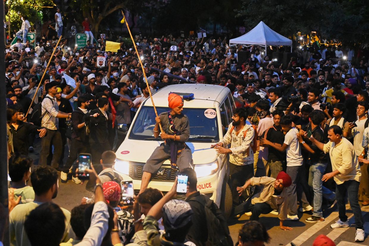 Modi Faces Mounting Pressure as Exam Fraud Protests Spread Across India