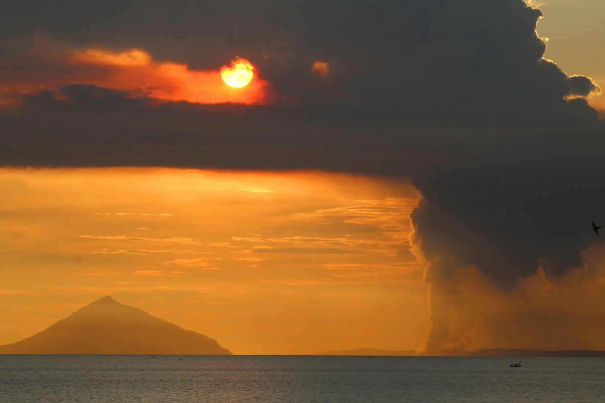 Indonesia's Mount Anak Krakatau Erupts Again as Volcanic Activity Intensifies
