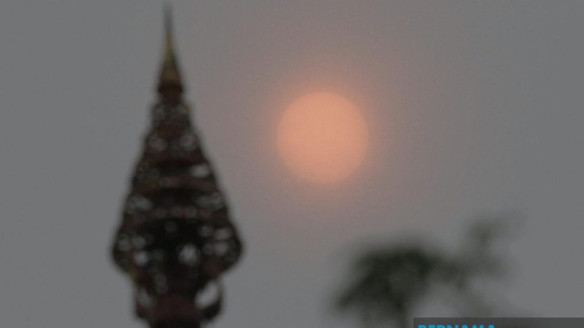 Selangor Steps Up Battle Against Haze as Air Quality Deteriorates