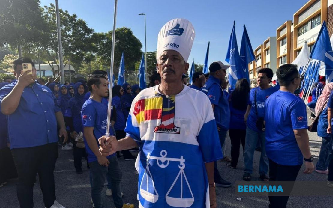 Selangor Retiree Spends RM550 to Back Onn Hafiz in Johor Election Campaign