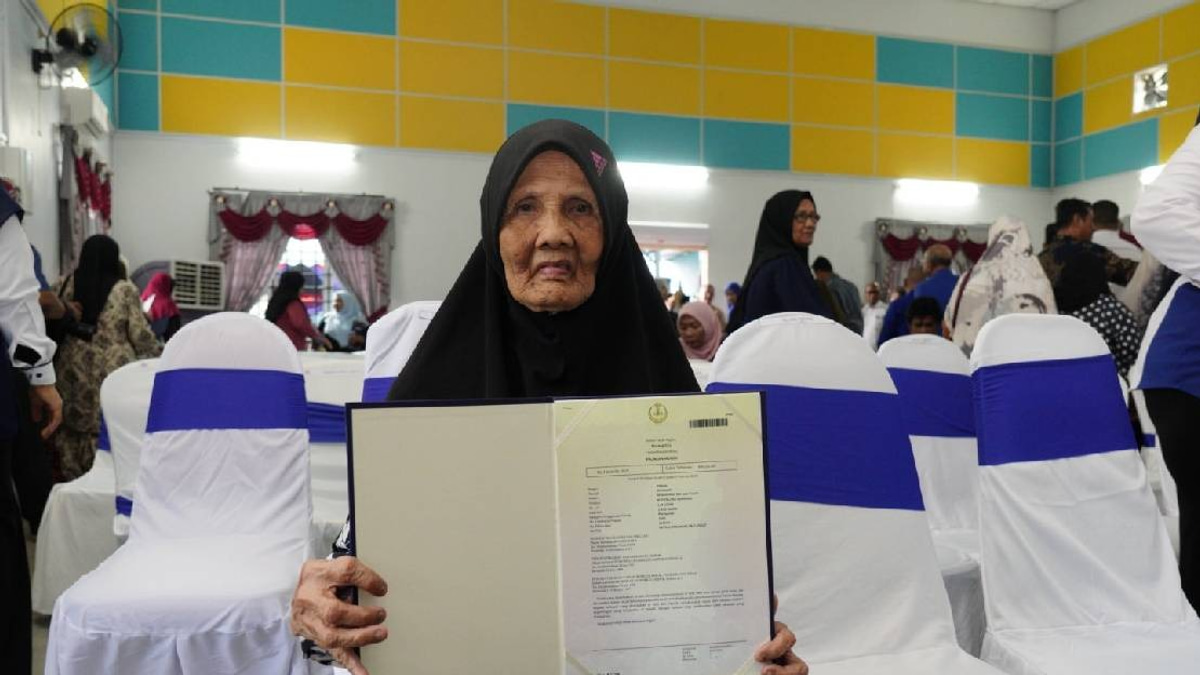 47 Seri Gala FELCRA Participants Awarded Land Ownership in Perak Rural Development Push