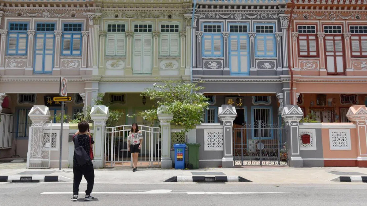 Singapore deploys Grab vouchers and night-time discounts to lure tourists through major events