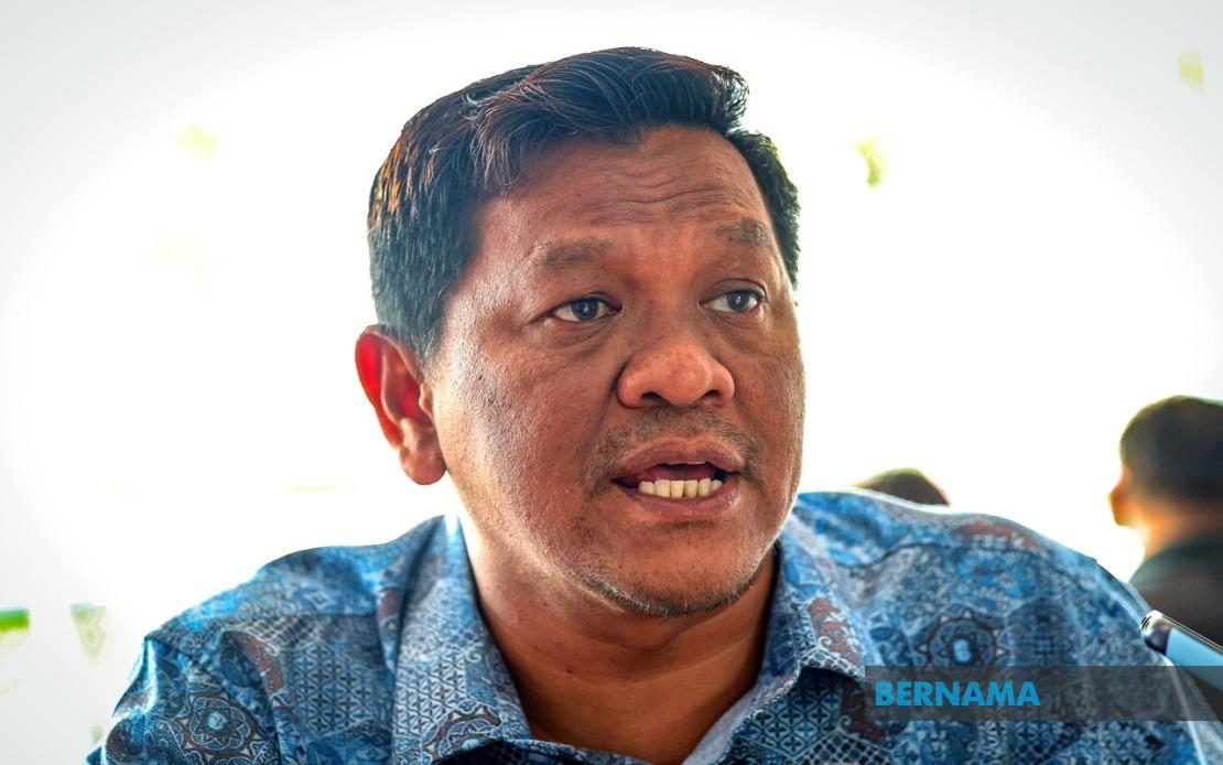 200 Renggam Motorcyclists Receive RM5 Fuel Vouchers in Government Outreach Drive