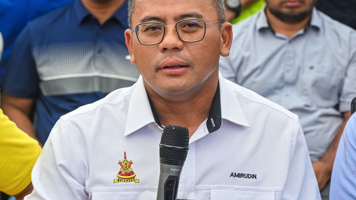 Selangor Speaker has authority to determine assemblyman status, says Mentri Besar