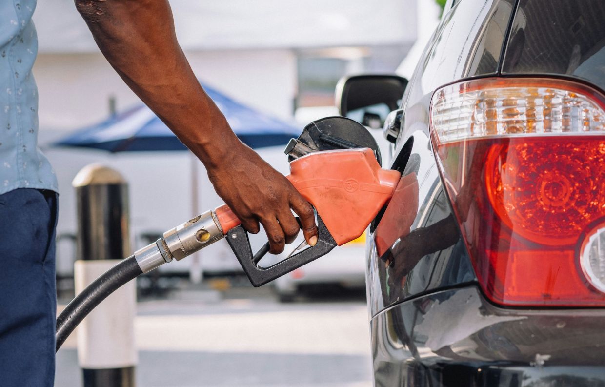 Major US Petrol Retailers Face Lawsuit Over Alleged AI Price-Fixing in California