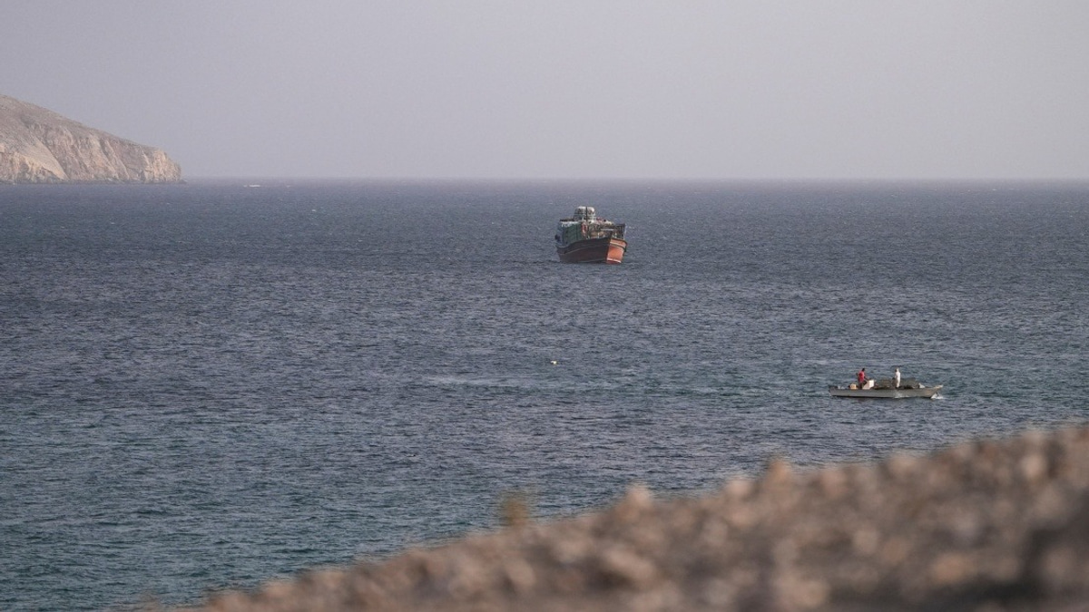 Iran and Oman Forge Maritime Framework as Tehran Seeks Autonomy Over Strait of Hormuz