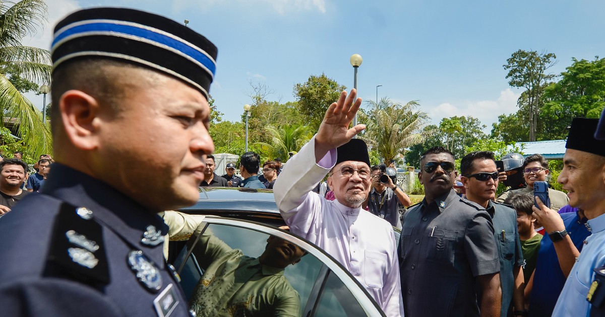 Malaysia's Economy Accelerates to 5.8% Growth in Q2 2026, PM Anwar Expresses Confidence