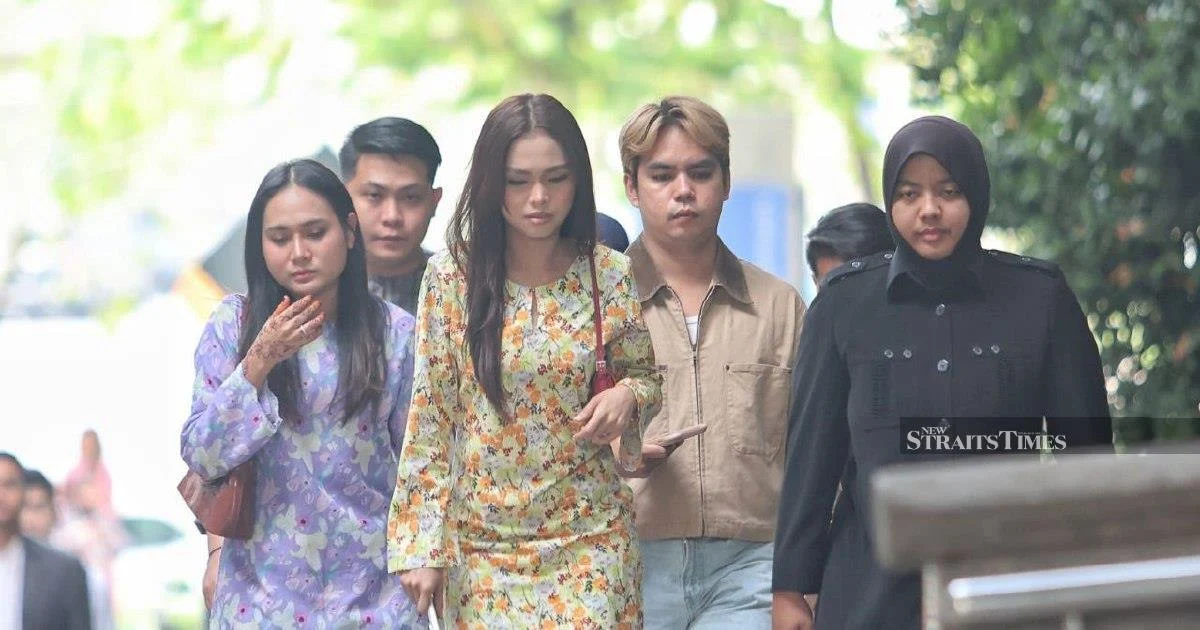 Bella Astillah pleads for prayers as Federal Court prepares to rule on Syed Saddiq's appeal