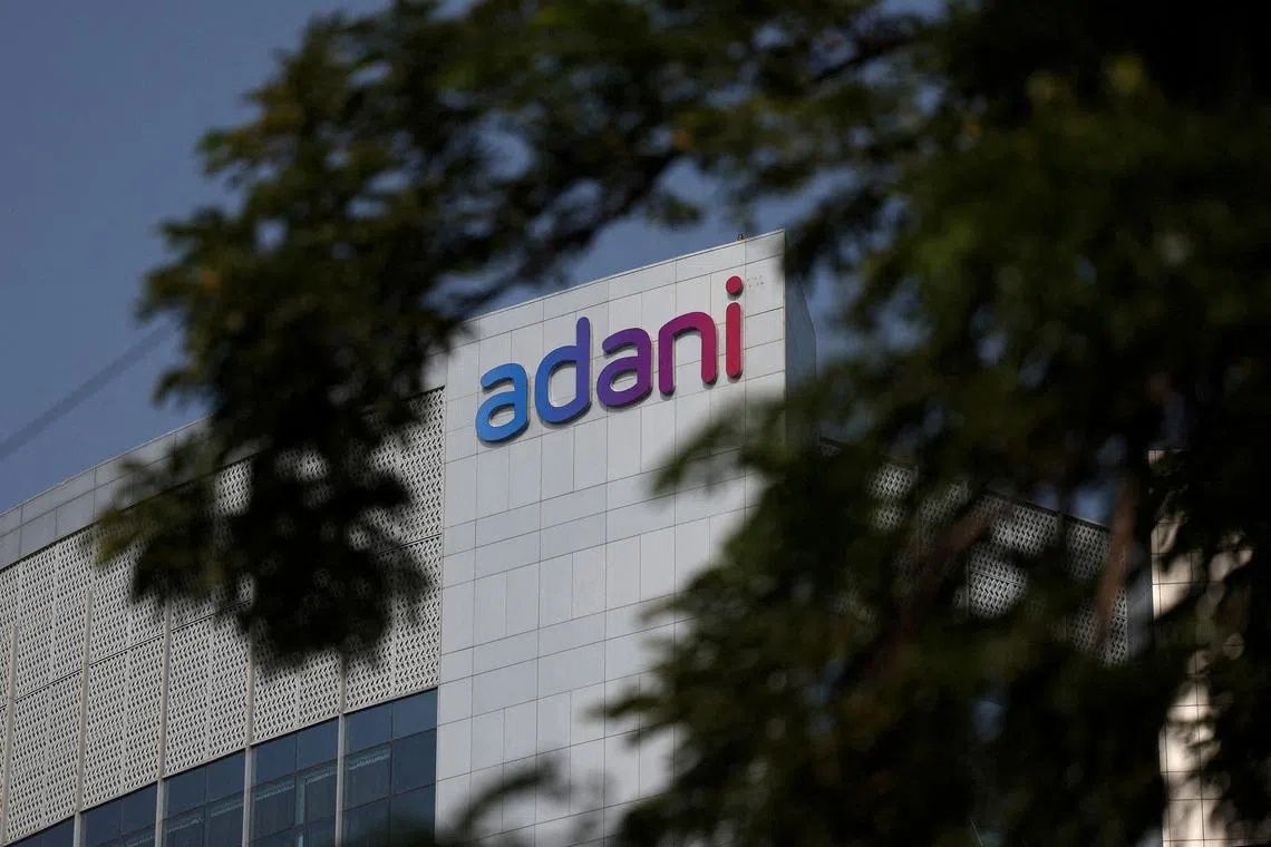 India's Customs Authority Joins Health Ministry in Battle Against Adani's Airport Nicotine Pouch Sales