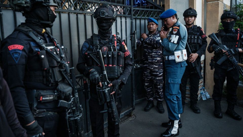 Man arrested for bomb threat at Jakarta elementary school on opening day