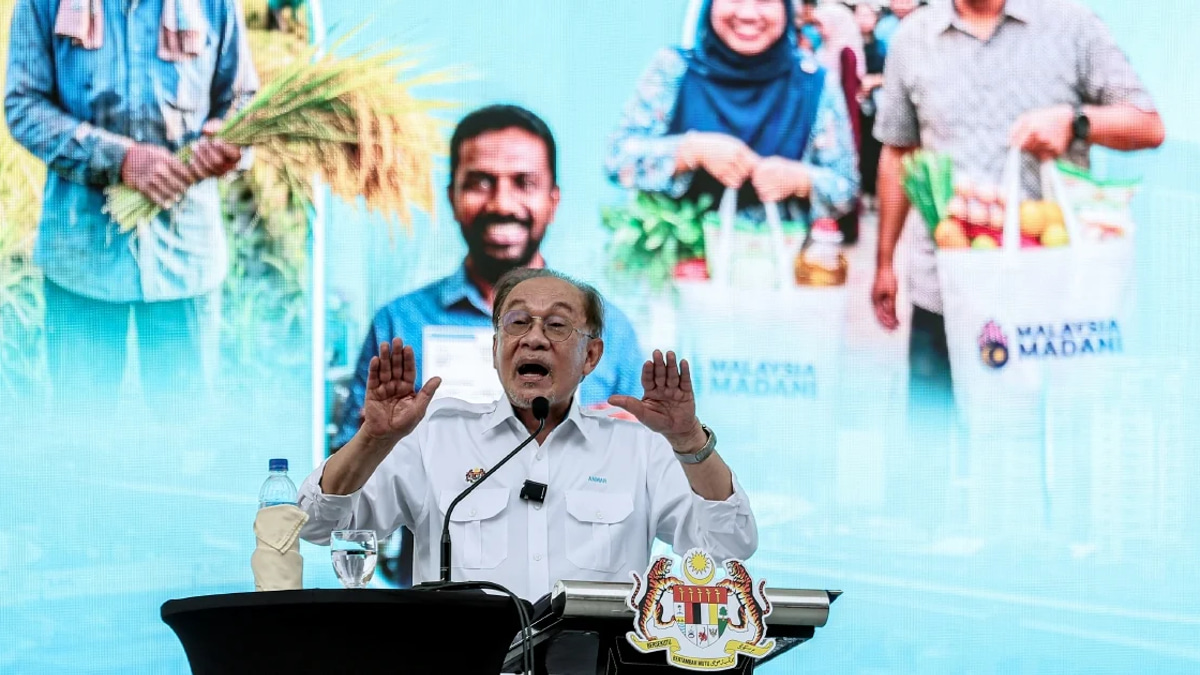 Anwar Boosts Neighbourhood Watch Funding as Government Lifts Annual Grant to RM10,000