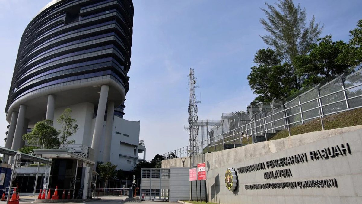 MACC Officers Ordered to Update Asset Declarations Within One Month