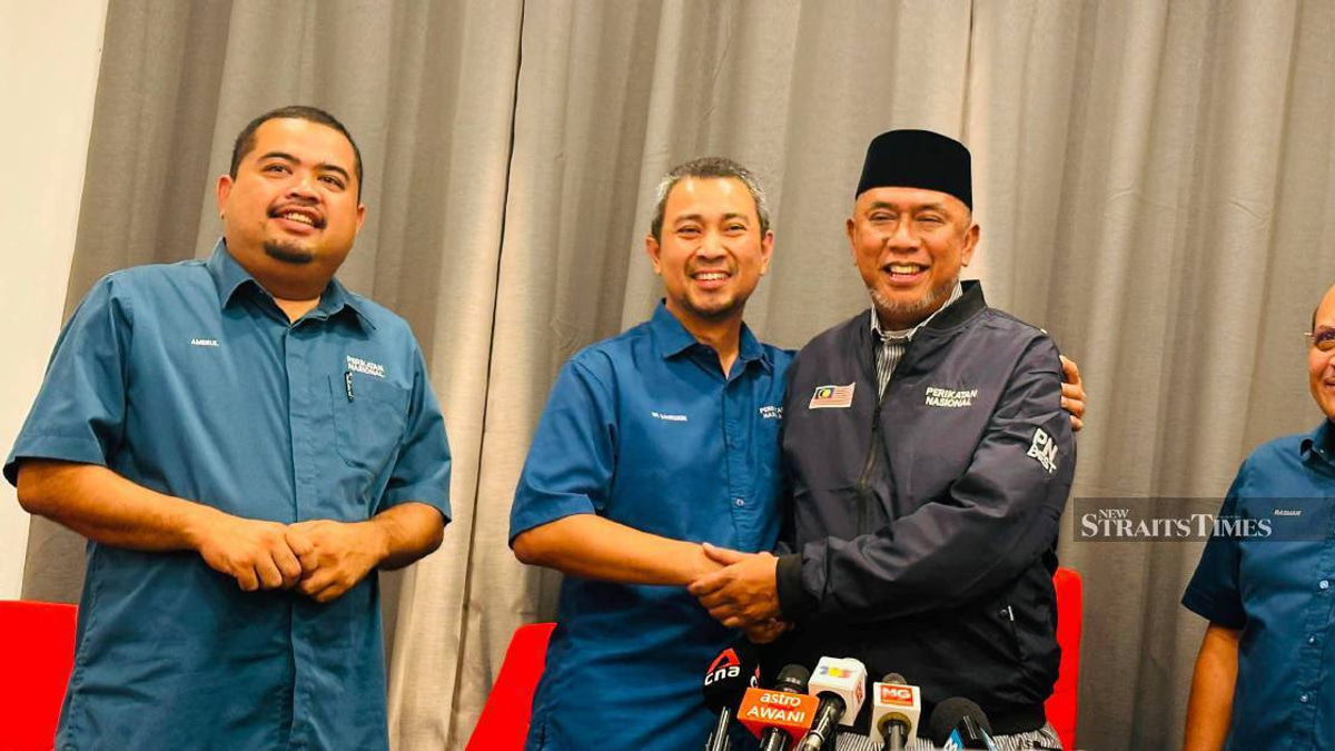 Former Layang-Layang Assemblyman Quits Umno, Crosses to Bersatu in Johor Political Realignment