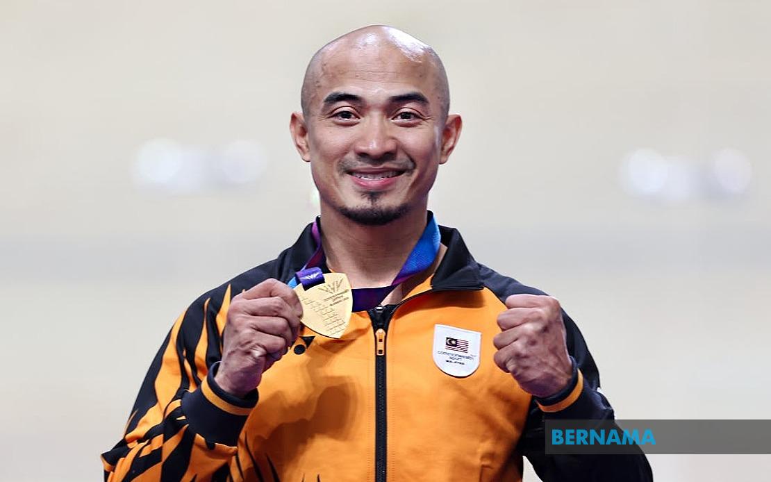 Anwar Celebrates Azizulhasni's Historic Commonwealth Games Keirin Gold