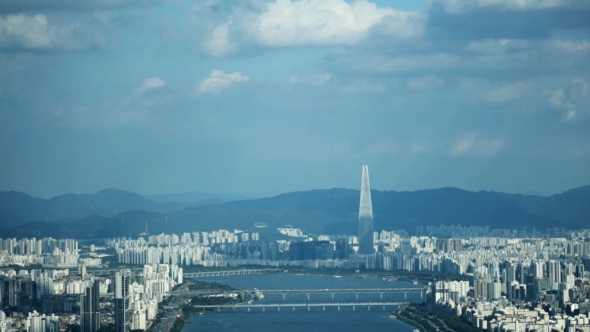South Korea Appoints Experienced Technocrat Lee Hyoung-il as Deputy PM and Finance Minister