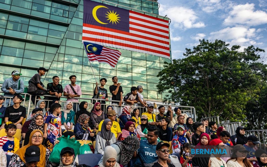 National Day Parade in Putrajaya Draws Over 100,000 Attendees, Surpassing Targets