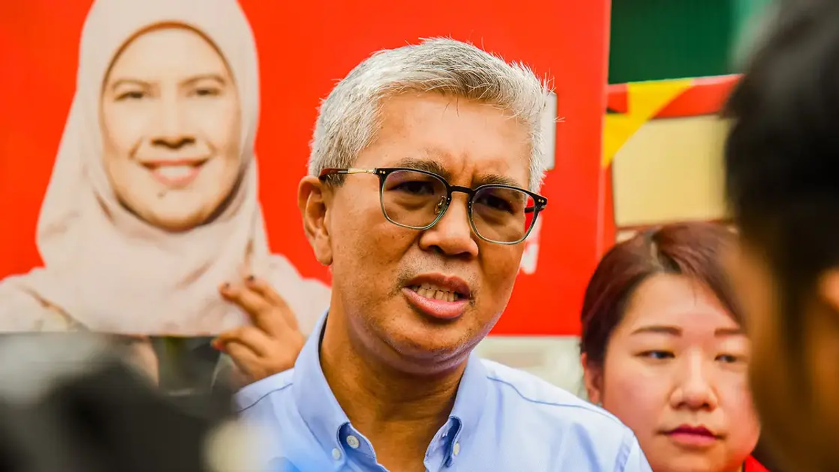 PKR's Tengku Zafrul: Pakatan Harapan Maintains Strategic Focus as BN and PN Clash Over Race Issues