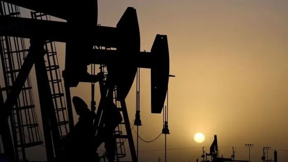 Oil surges as US-Iran tensions escalate and Red Sea closure looms