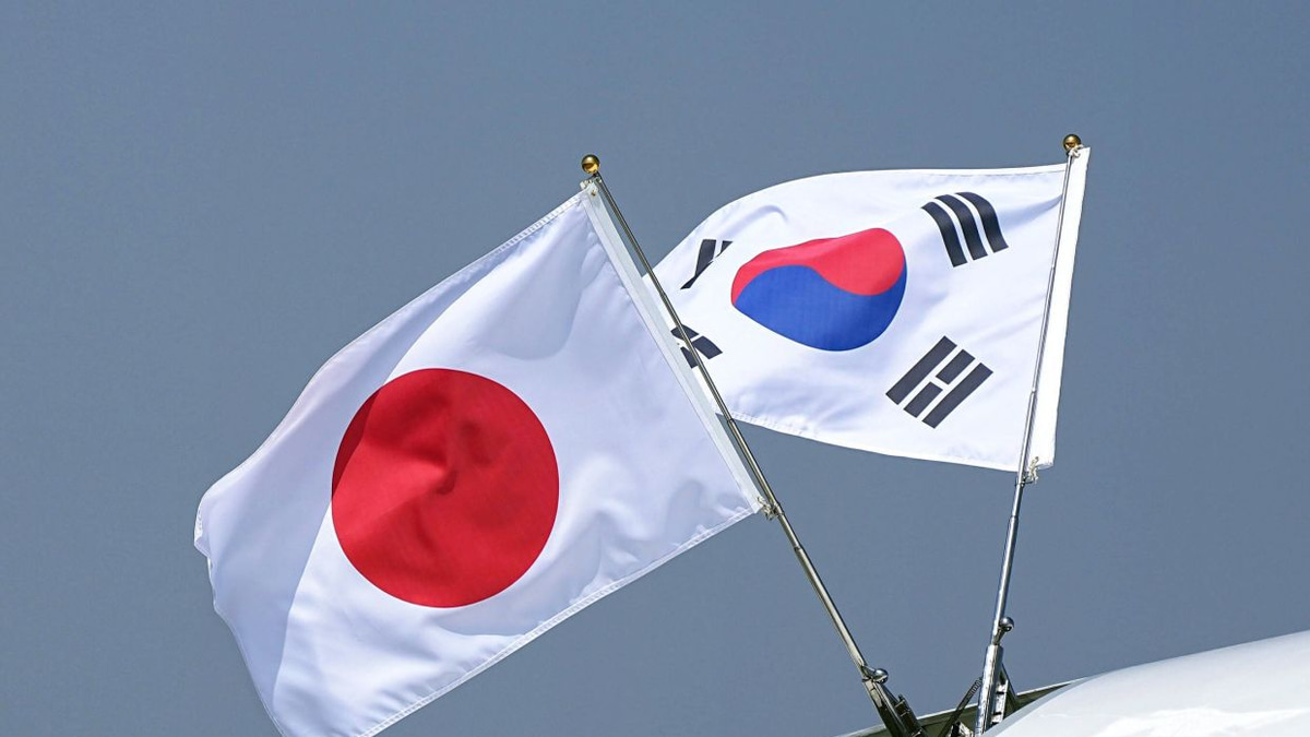 Nuclear Dominoes in Asia: How One Country's Weapons Program Could Trigger Regional Proliferation