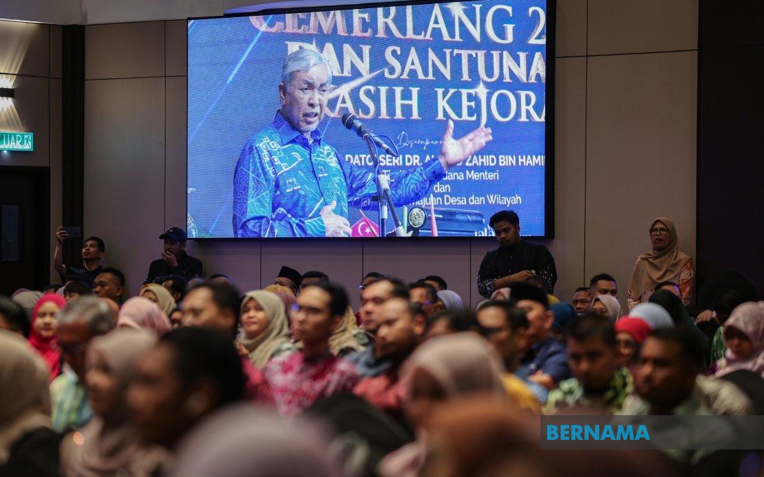 BN's Campaign Momentum Is Real, Says Zahid as Johor Election Nears
