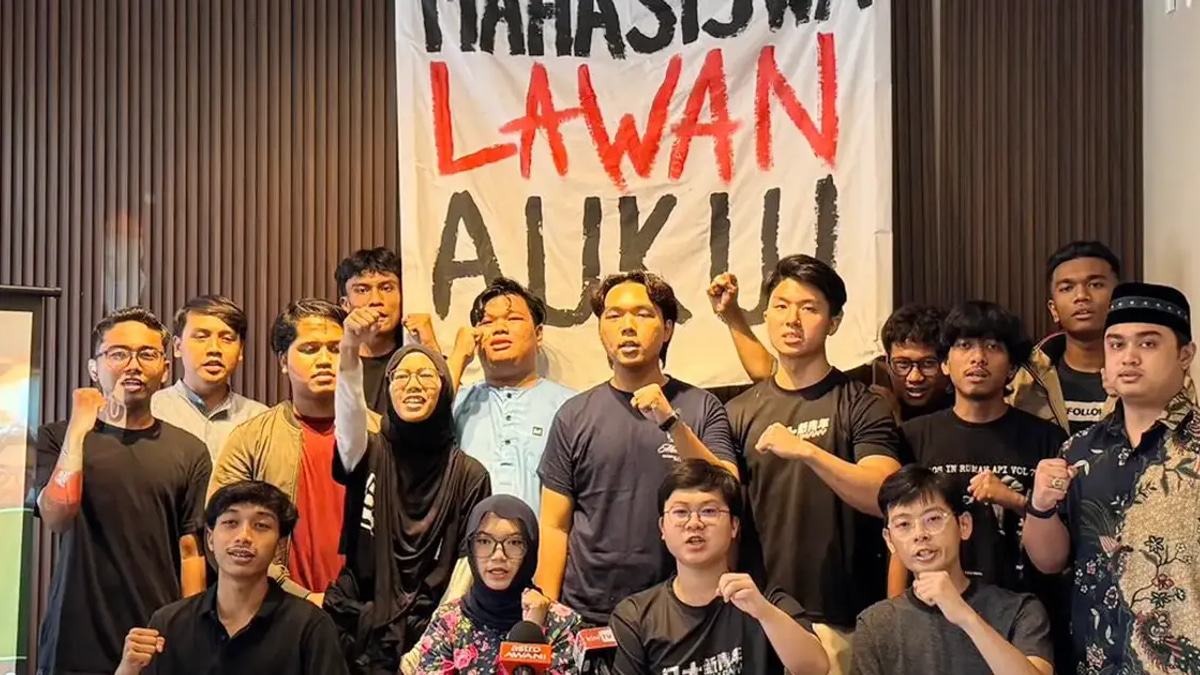 No Fresh Curbs on Students Post-AUKU, Anwar Affirms