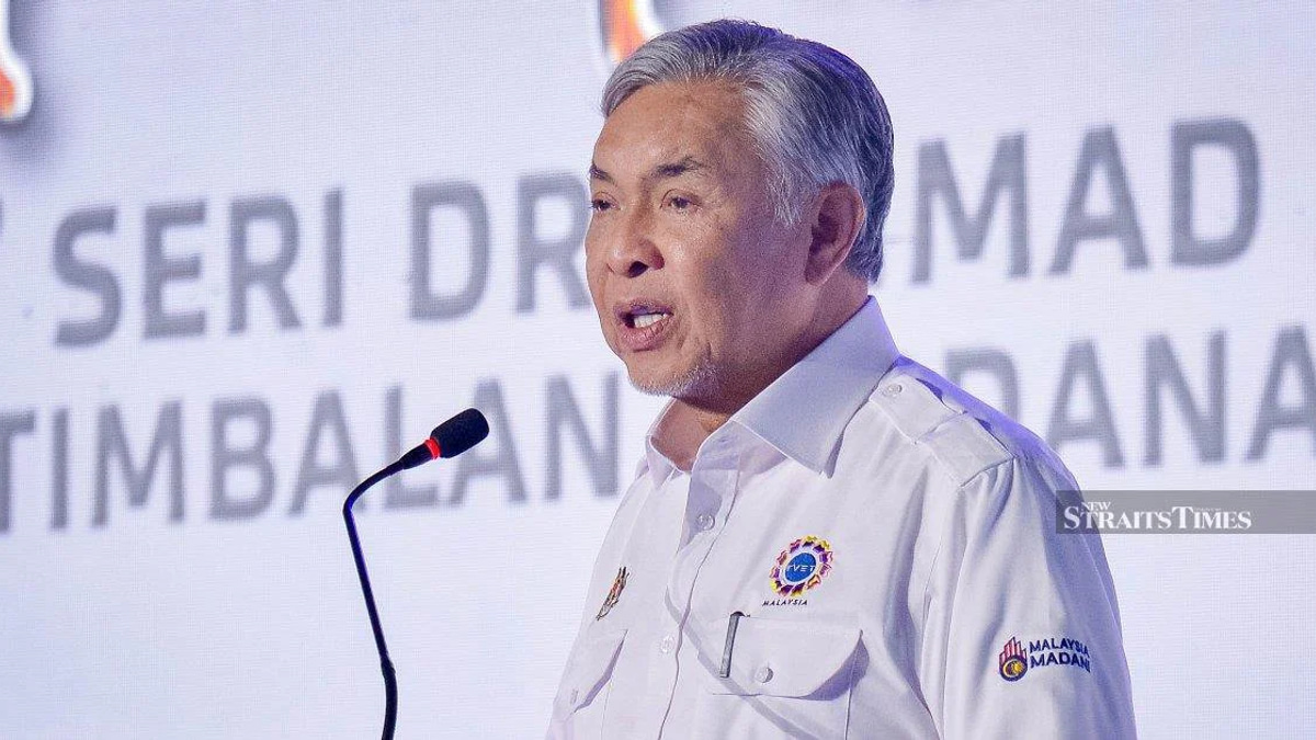 Zahid to Lead Cabinet Panel on Foreign Worker Challenges Next Week