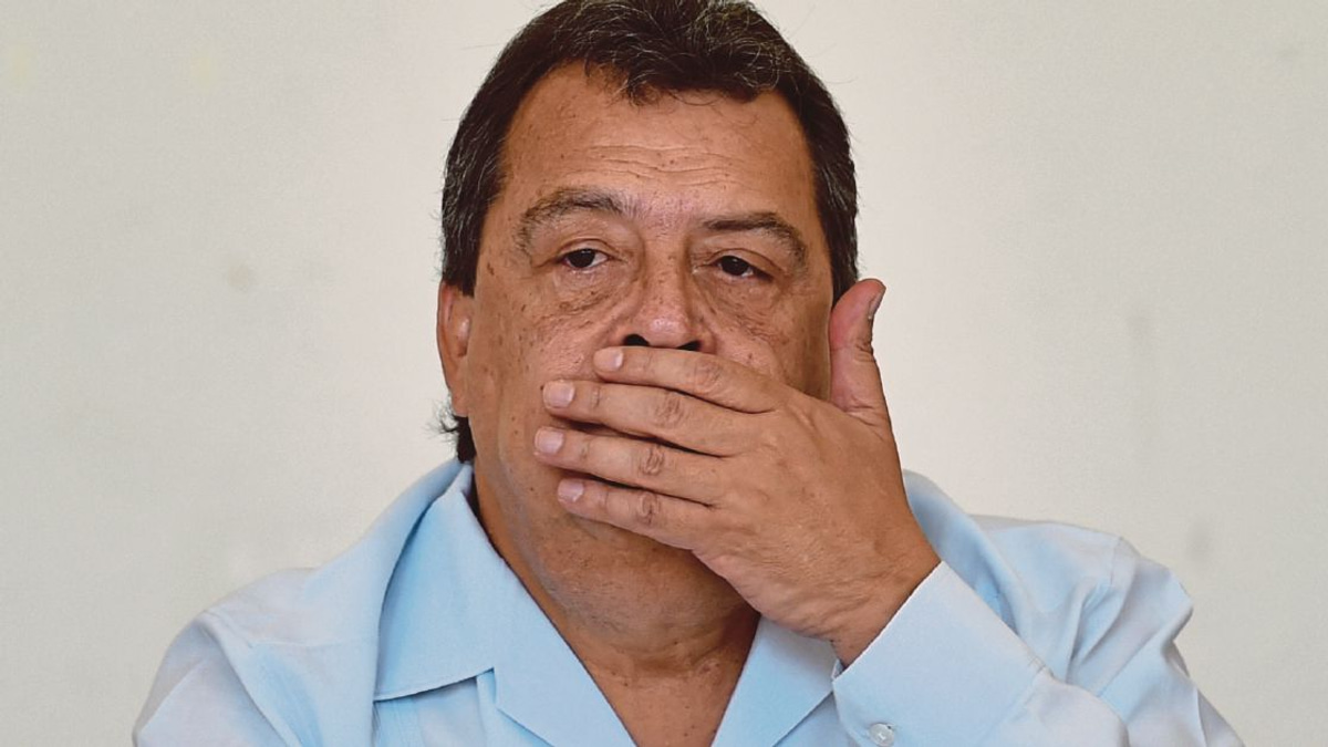 Former Guerrero Governor Arrested Over Allegations He Destroyed Evidence in 43 Missing Students Case