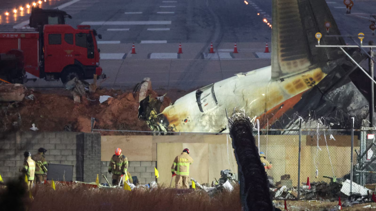 Police Raid Korea Airports Corp and Transport Ministry in Jeju Air Crash Probe
