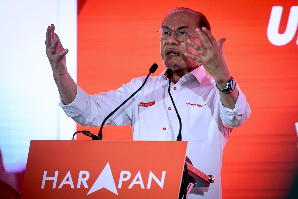 Anwar Launches Negeri Sembilan Campaign Push to Strengthen Pakatan's Electoral Position