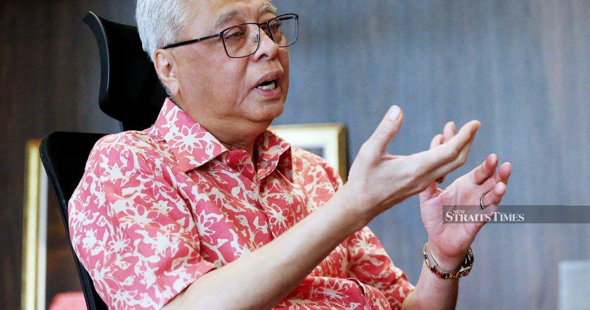 Former PM Ismail Sabri Admitted to National Heart Institute Ahead of Court Hearing